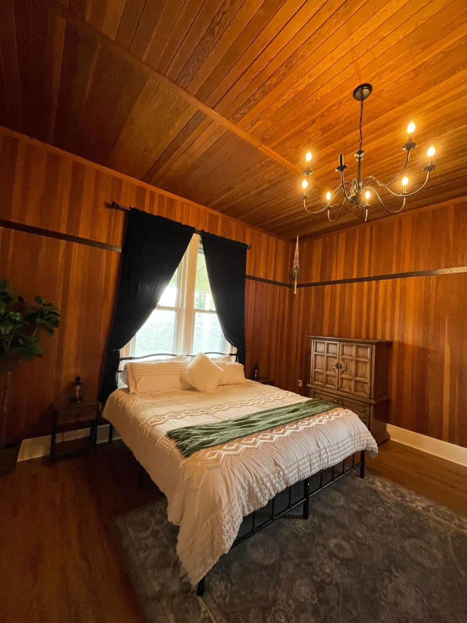 Woodside Farm Country Inn Sooke Exterior foto